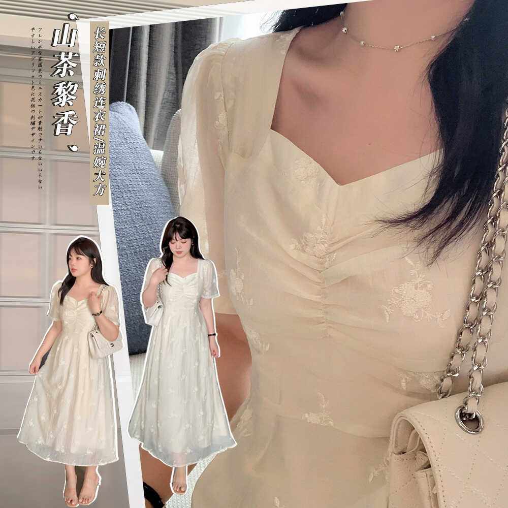 大码温柔风茶歇法式气质连衣裙