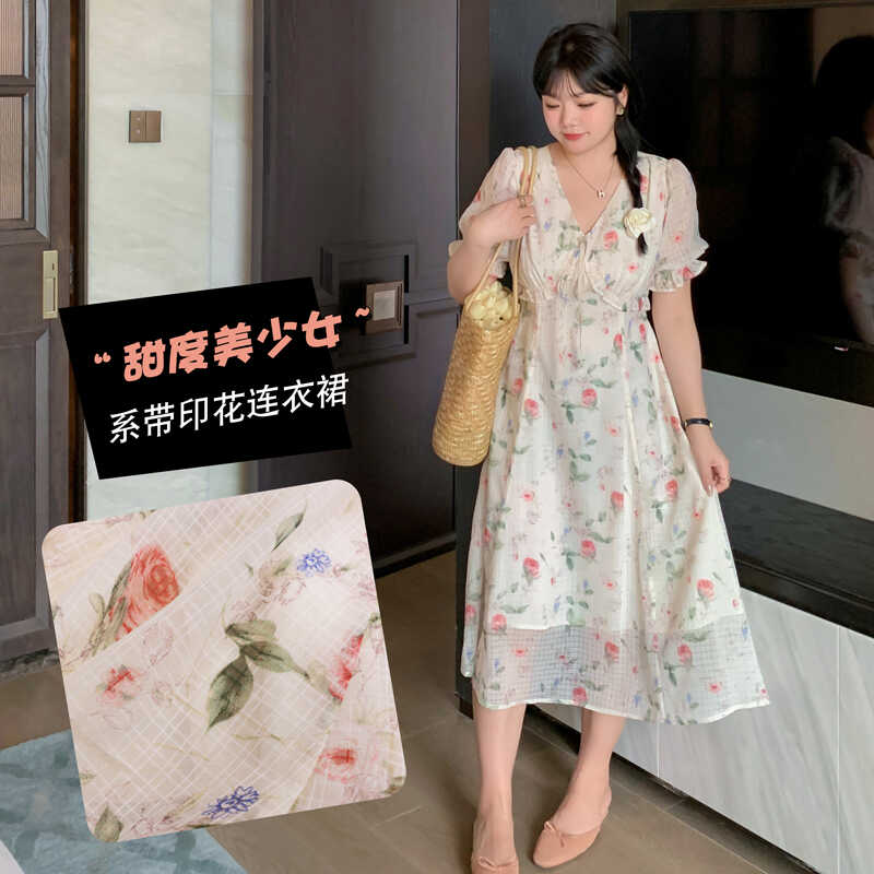 大码V领收腰显瘦减龄甜美碎花裙