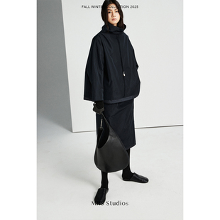 MRS Studios 轻薄无负担極简卫衣式蝙蝠斗篷吊坠薄棉衣/半裙套装