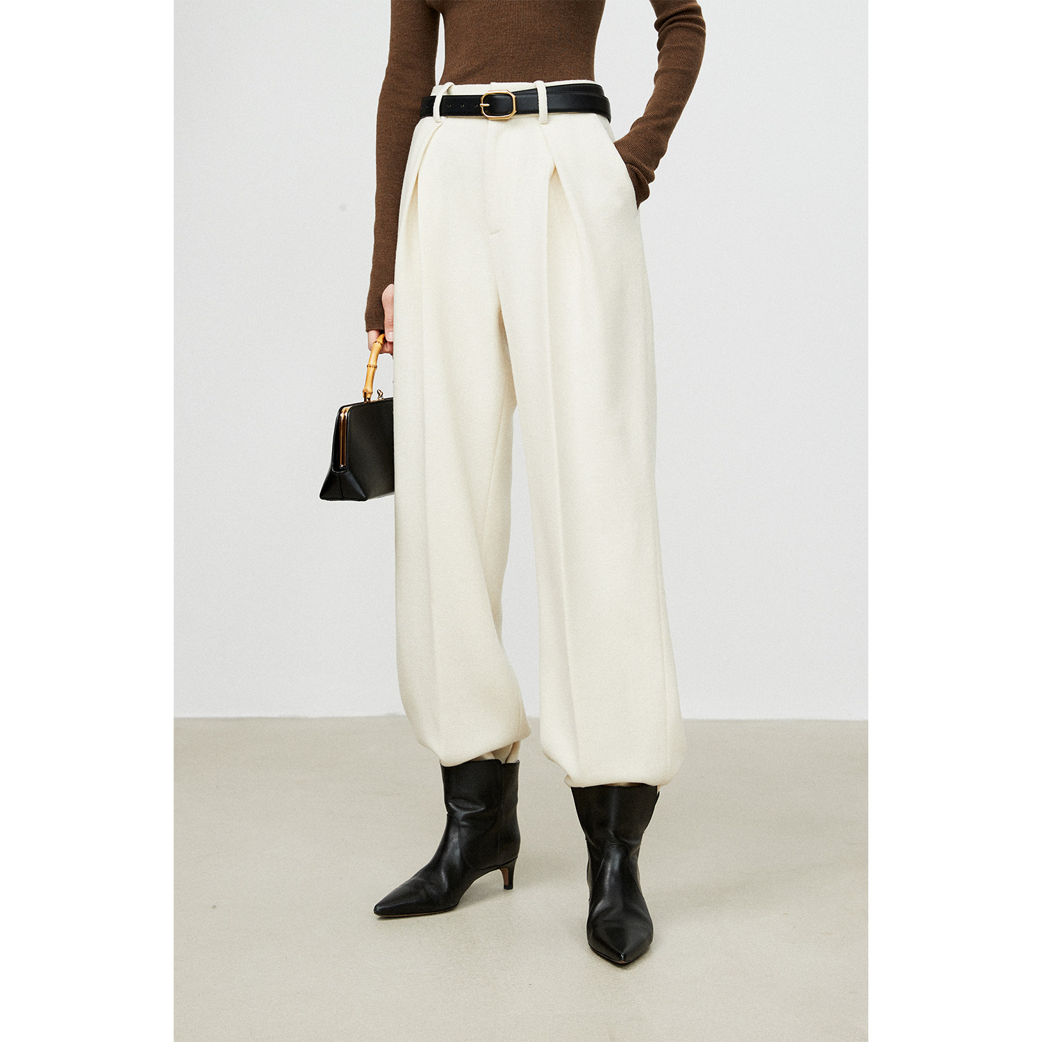 对向褶皱羊毛人字纹西装裤