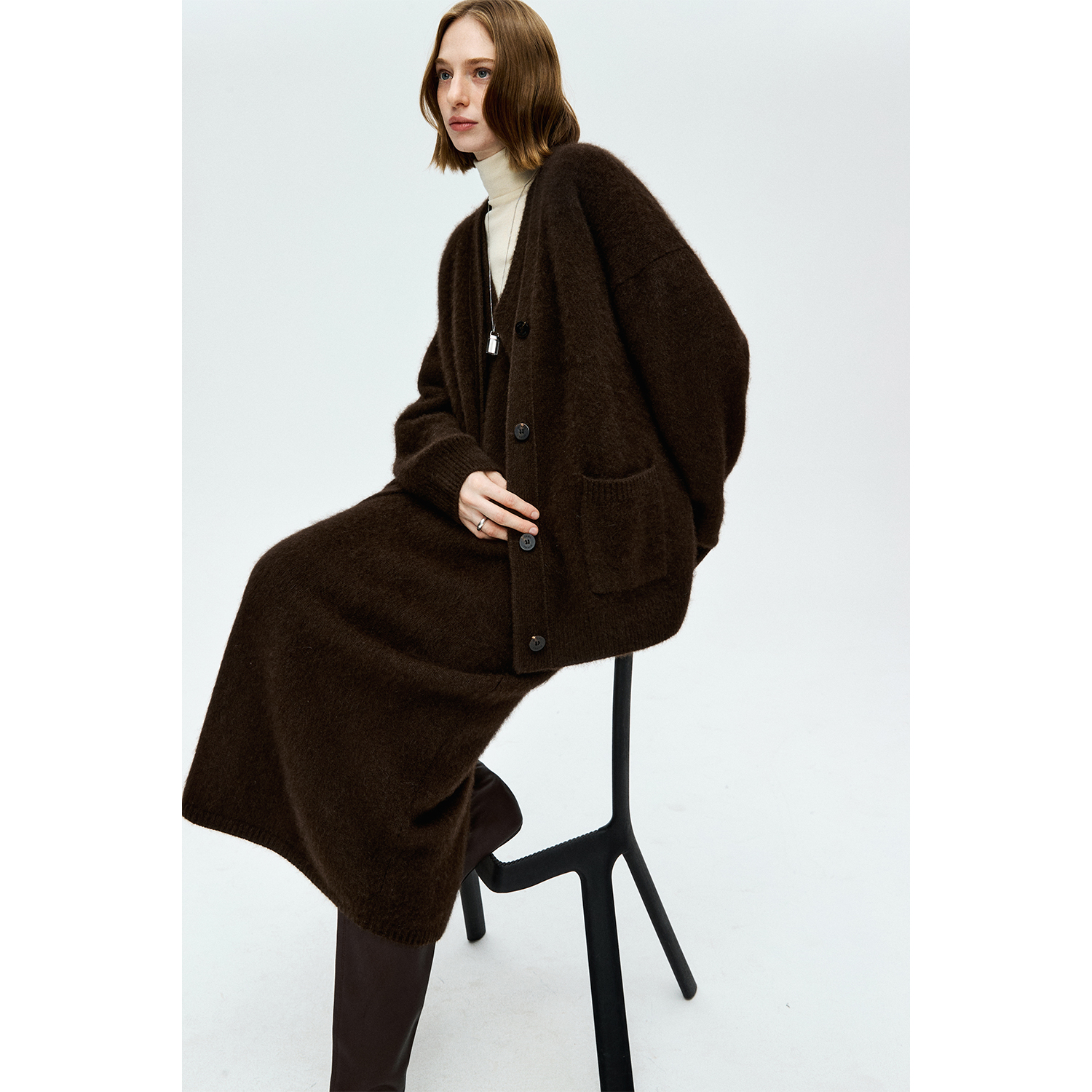 MRS Studios珍贵牦牛绒慵懒拉毛V领中长宽松开衫+背心+直筒半裙套