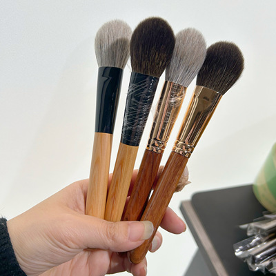 舌形腮红刷S077！松鼠毛/花玉毛