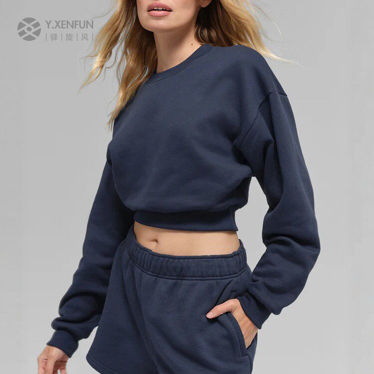 卫衣圆领女士美式运动上衣秋冬新款加绒短款收腰宽松运动瑜伽外套