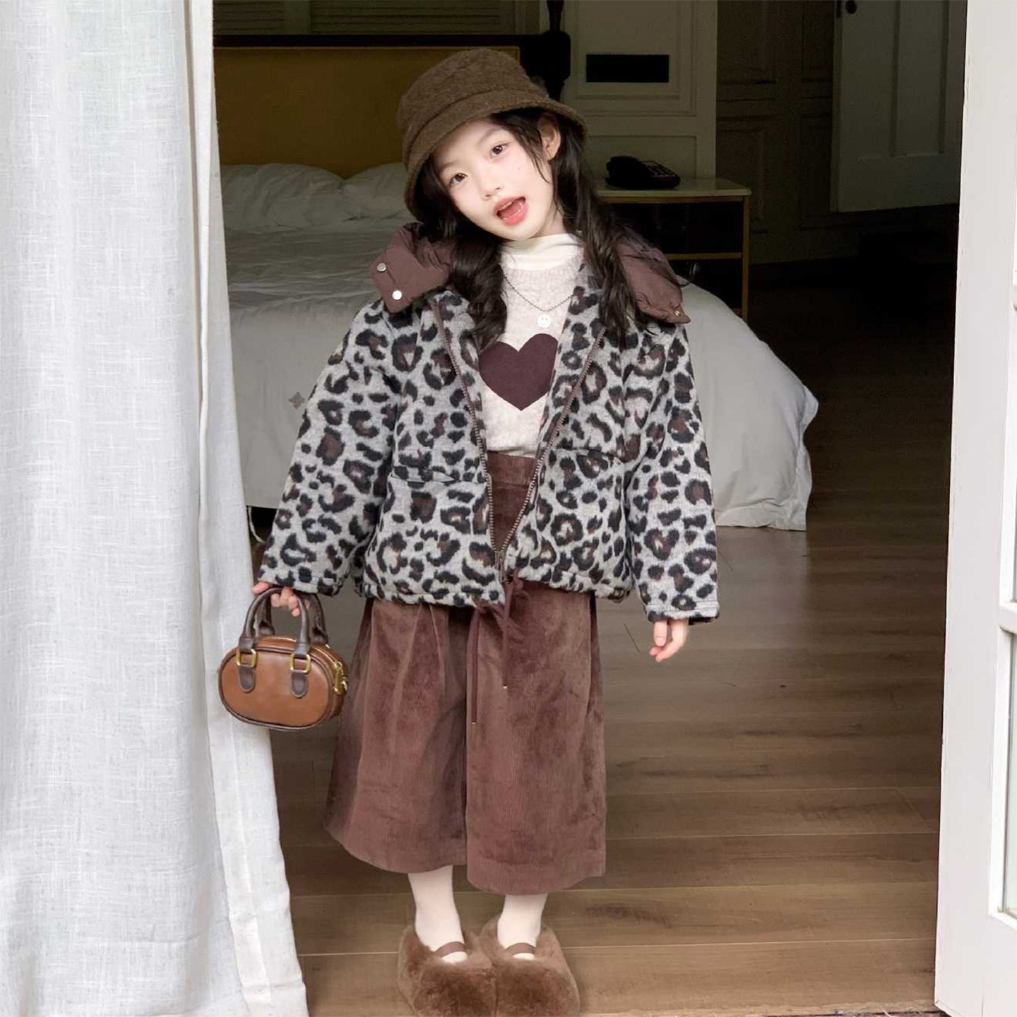 2025冬季新款童装女童豹纹小众个性设计感连帽夹棉休闲保暖外套潮