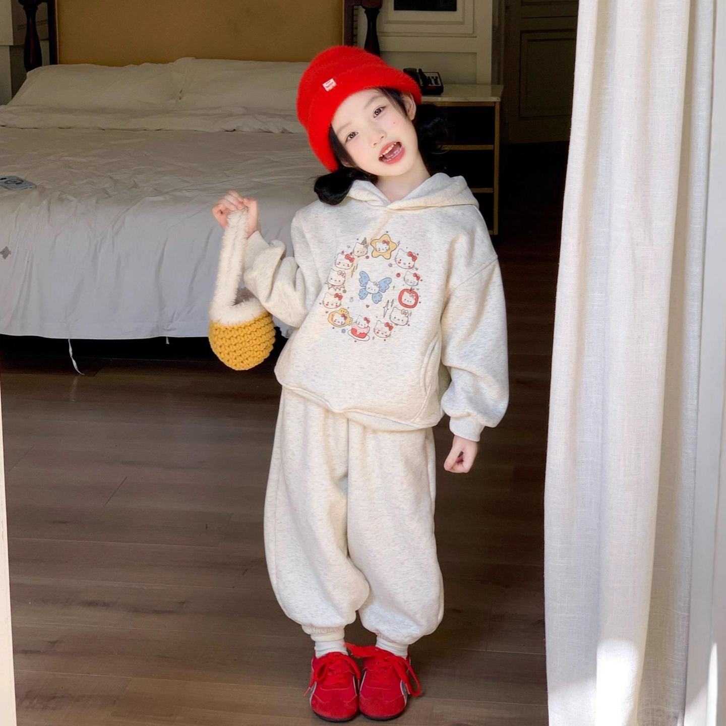 女童韩版卡通连帽卫衣卫裤套装潮