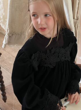 女童蕾丝花边领连衣裙儿童复古洋气黑色灯芯绒连衣裙