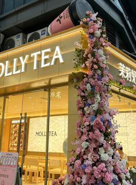 网红打卡瀑布仿真花艺门头美陈