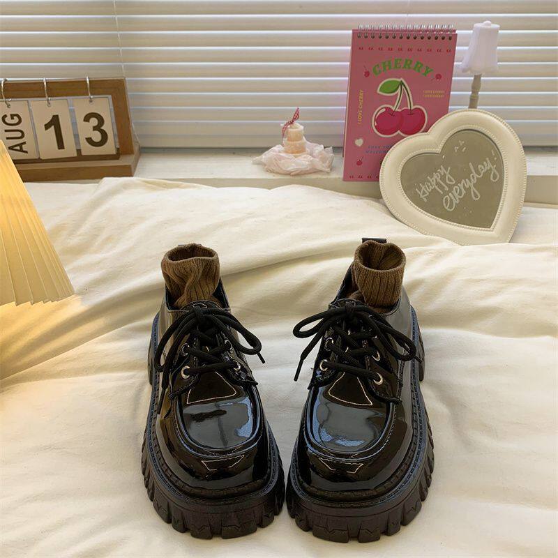 黑色厚底系带学生小皮鞋子女百搭2025年春秋季新款日系配裙子单鞋