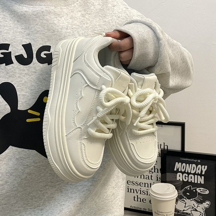 2025年春秋季新款运动休闲鞋运动鞋透气系带厚底学生小白鞋配裙子
