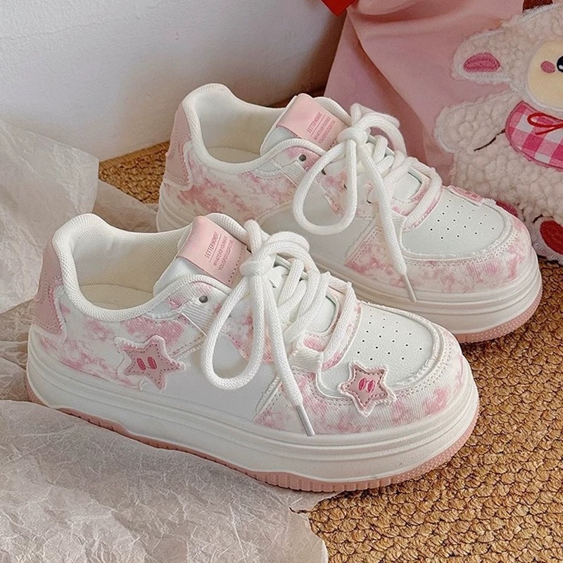 2025秋季新款厚底小白鞋女款配阔腿裤的鞋子百搭时尚休闲运动板鞋