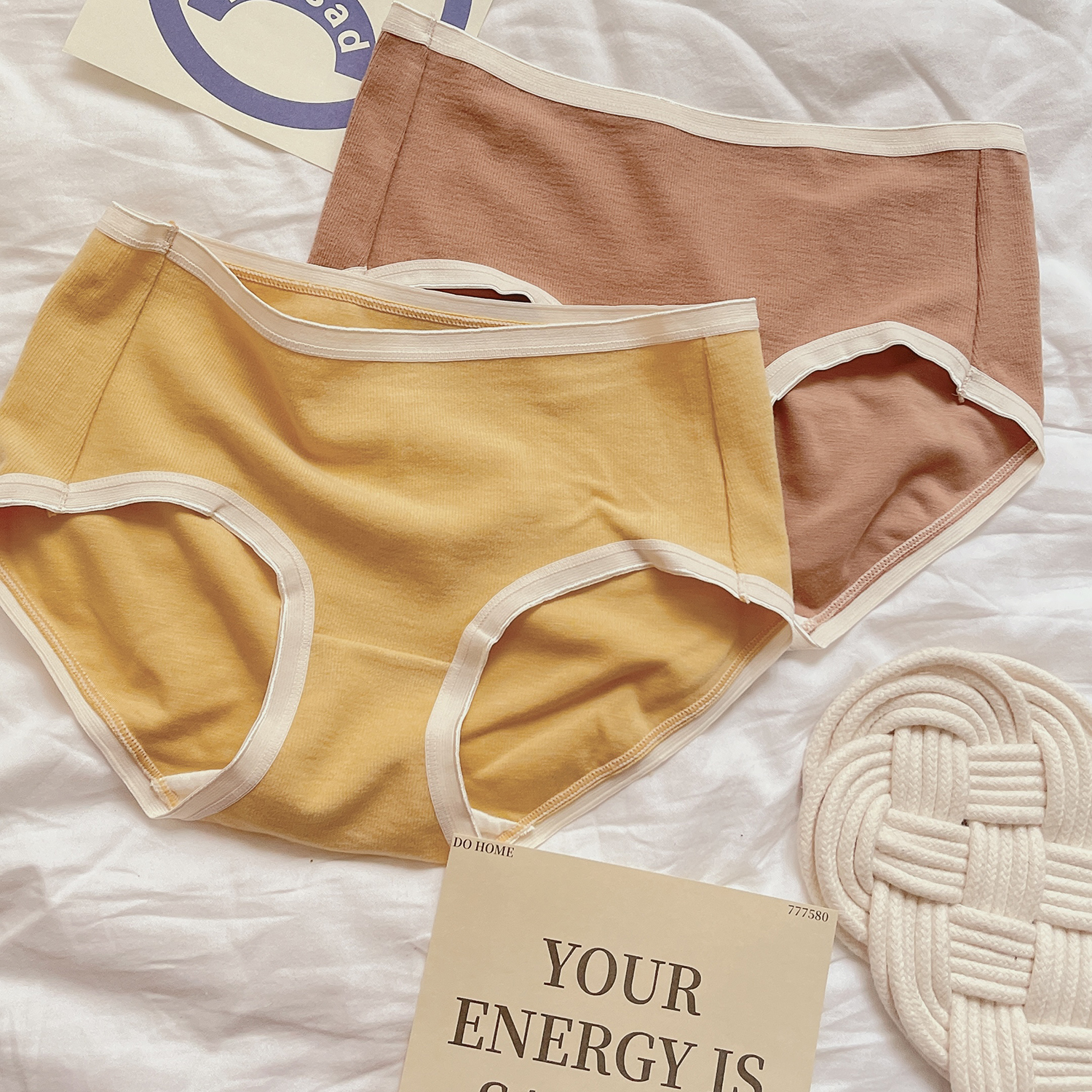 心藏月光~德绒中腰包臀发热磨毛三角裤简约秋冬温暖少女保暖内裤