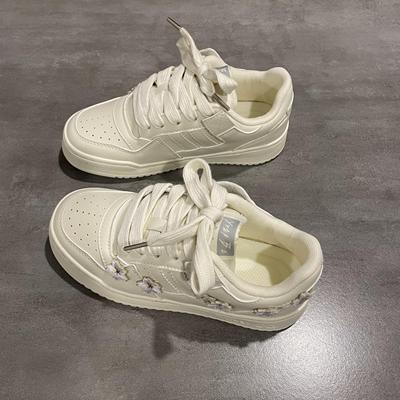 爆款小白鞋女韩系百搭板鞋