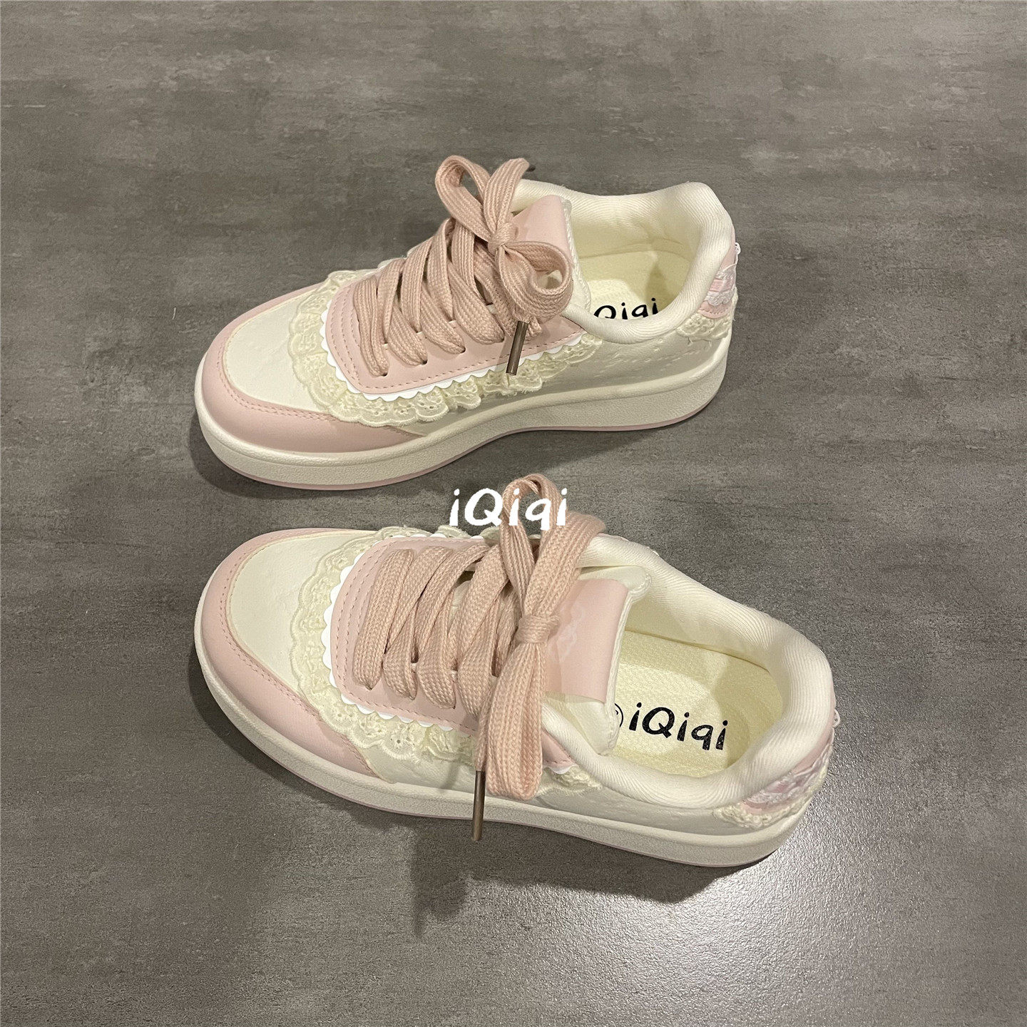 七七主人家 甜美风学院流行百搭板鞋女2026春季新款厚底运动鞋女,女鞋,帆布鞋,淘宝优惠券,粉丝福利购,淘宝优惠卷