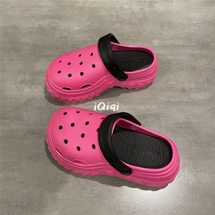 七七主人家 玫红色时尚厚底洞洞鞋女2026春夏季新款流行外穿拖鞋