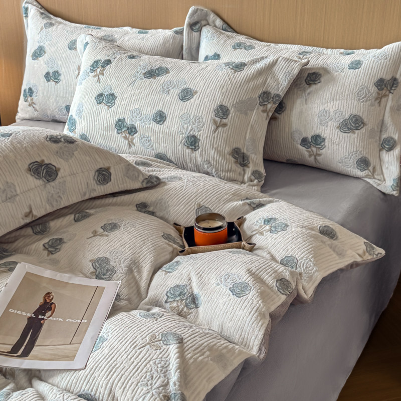 多喜爱美眠康暖绒床品 实体发货 牛奶绒雕花绒四件套 冰岛玫瑰池