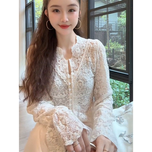 法式轻奢高级感蕾丝拼接针织衫女2025秋季新款独特绝美气质上衣潮