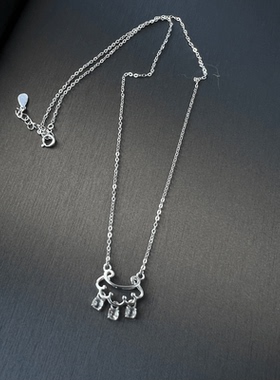 捡漏捡漏！仅3条！ 天然彩光月光石祥云S925纯银项链锁骨链