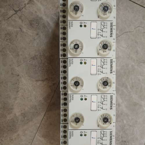 3UG3013-1BP60，八成新左右，5只，议价