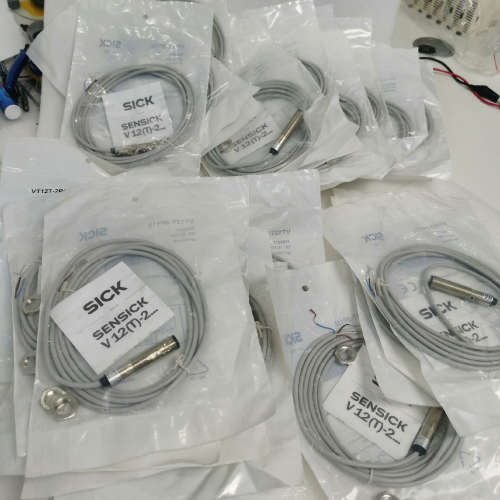 西克传感器VT12T-2P112议价