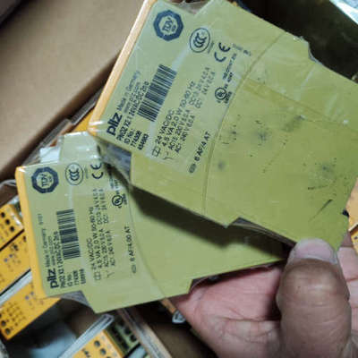 PNOZ X2.1774306就两个PIL议价