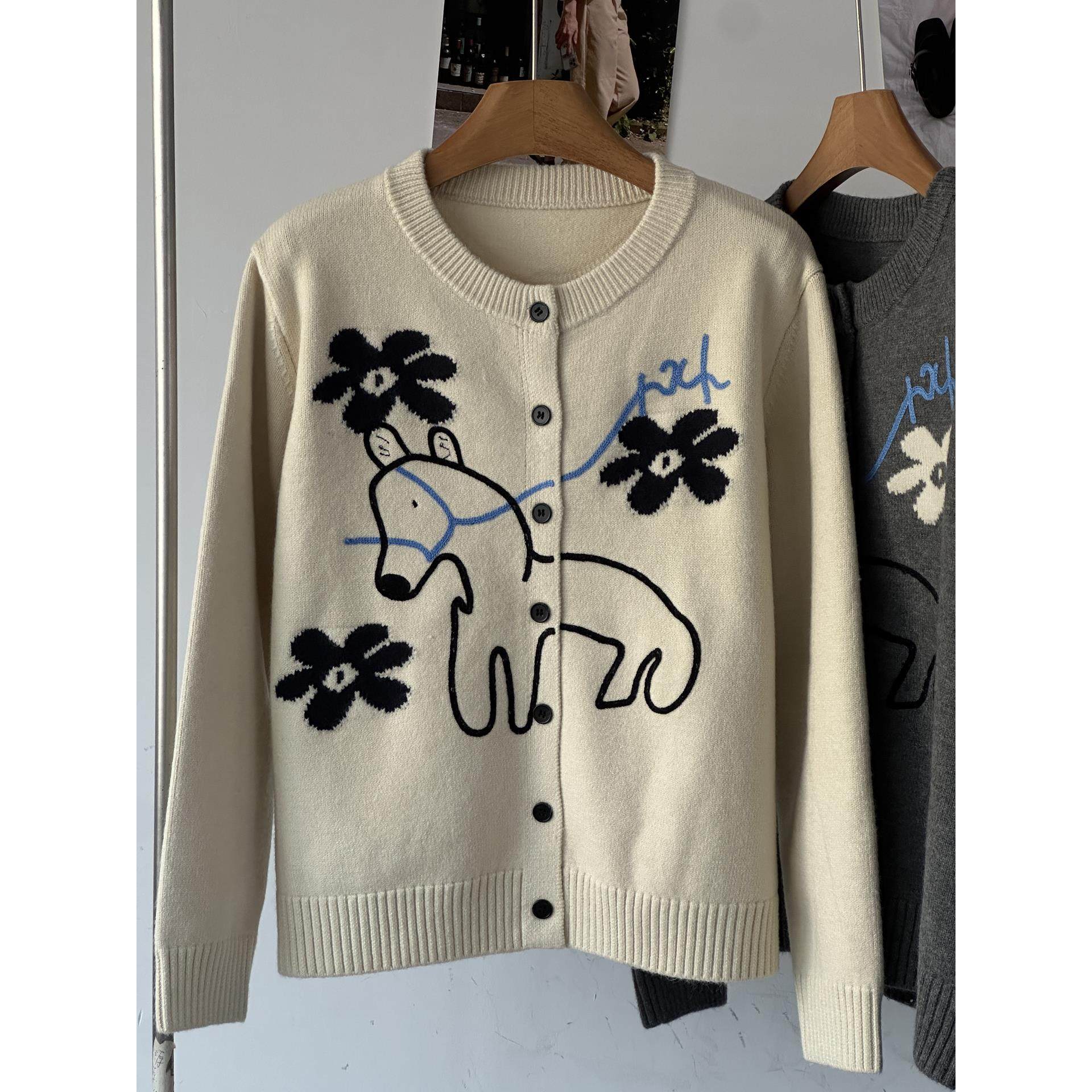 欧韩女装【小马刺绣毛衣】特色试试圆领单排扣针织开衫潮秋冬洋气