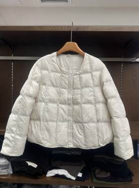 实体女装货秋圆领方欧格羽绒服女短款便保暖按扣外套百搭气轻质上