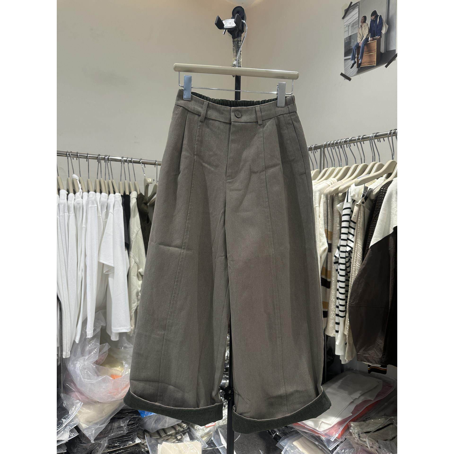 实体女装欧货通勤灰色阔毛呢休闲裤女2062秋季松新腿款半紧腰显瘦