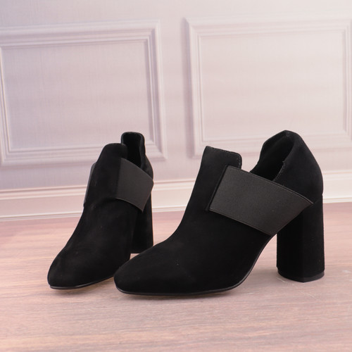 黑色羊猄真皮圆头粗高跟深口单鞋