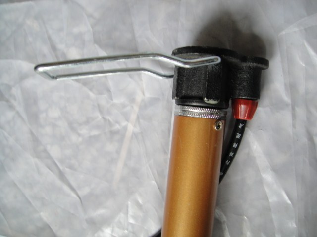 Pompe à vélo - Ref 2389356 Image 3