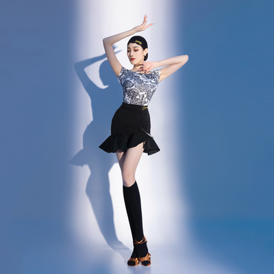 CONNY康尼新款拉丁舞服装女日常跳舞蹈练功服黑色短裙子短袖上衣