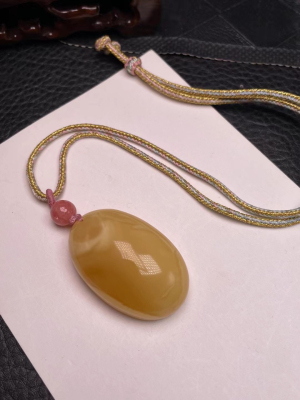 纯天然俄料14.1克蜜蜡蛋面吊坠蜡质饱满圆润浓郁纹路清晰无瑕疵