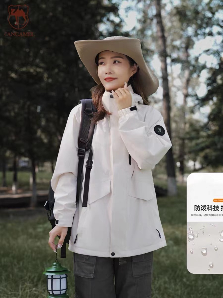 西域骆驼秋冬季三合一冲锋衣运动休闲情侣款防雨石墨烯发热防寒服