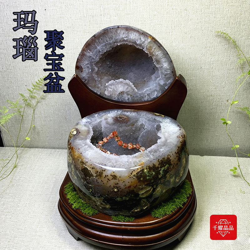 天然玛瑙聚宝盆晶洞钱袋子摆件