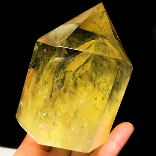 天然巴西黄水晶柱矮胖原石打磨单尖六棱柱子彩虹千层家居桌面摆件