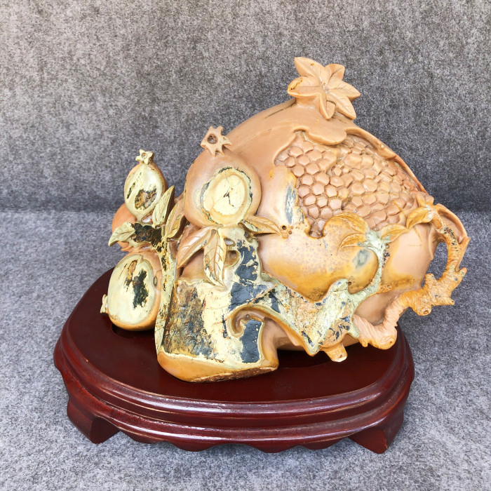 攀枝花苴却砚精品胭脂红石色大师工艺手工雕刻石榴摆件文房四宝砚