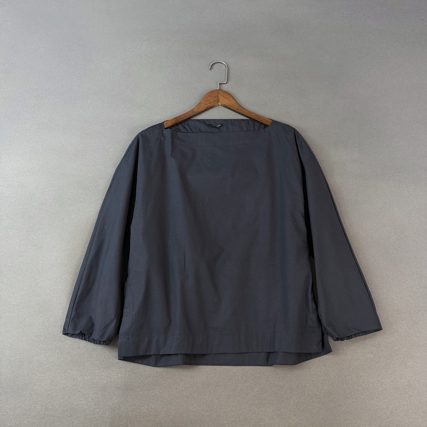 外贸女装春季新款极简风通勤黑色宽松连肩袖一字领长袖衬衫上衣女