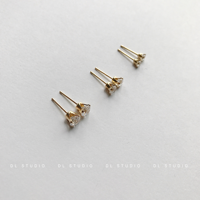 美国包金基础款四爪锆石镶钻耳钉