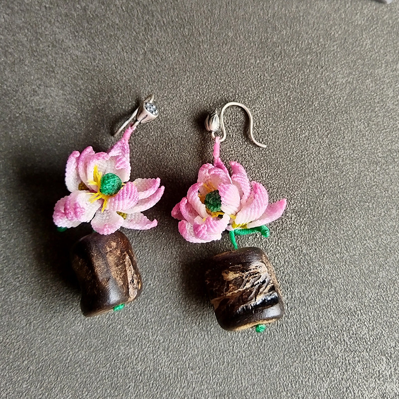 手编蜡线绝美莲花沉香纯银耳环：制芰荷以为衣兮，着芙蓉以为裳