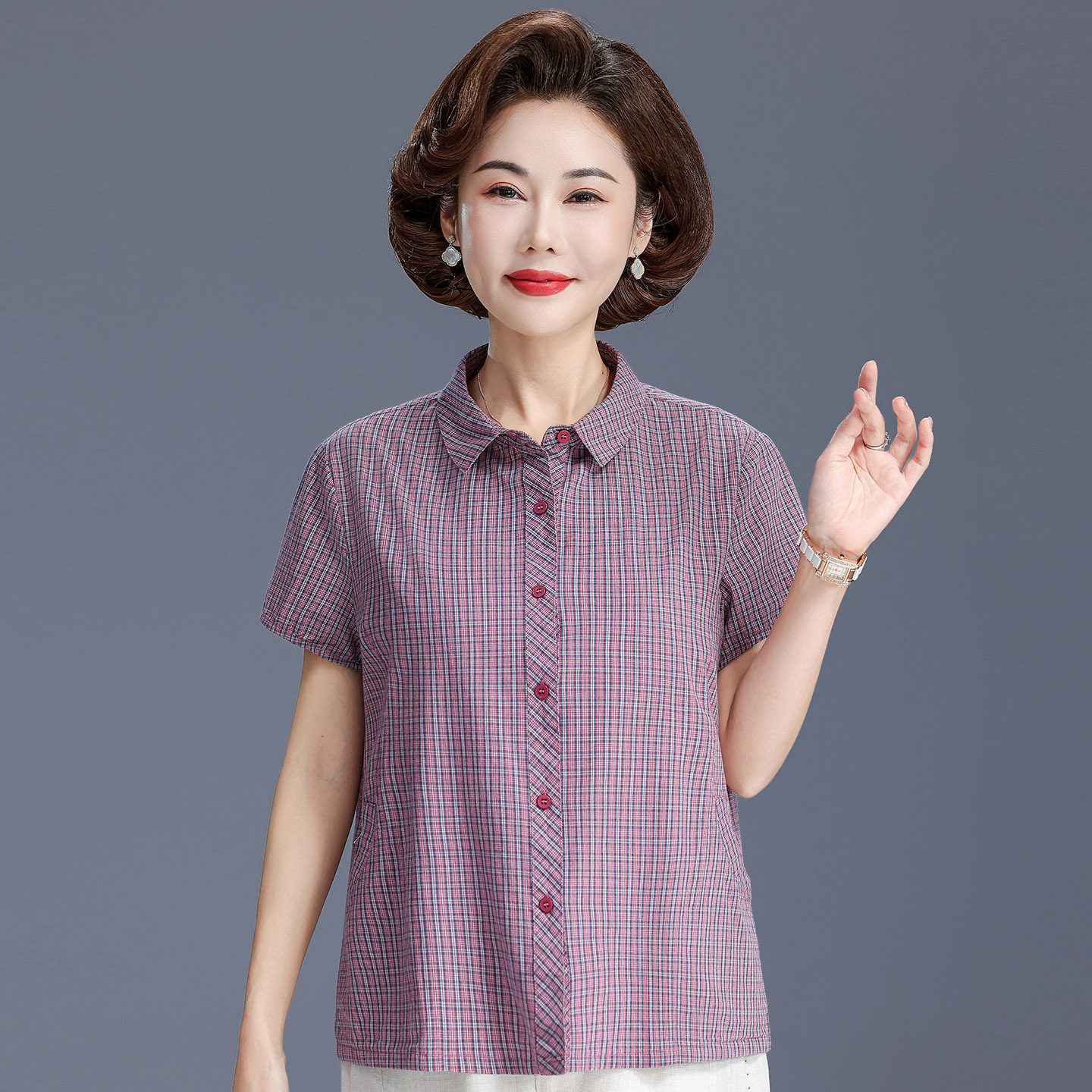 中老年人夏装短袖格子衬衫洋气纯棉宽松妈妈全棉衬衣时尚奶奶开衫