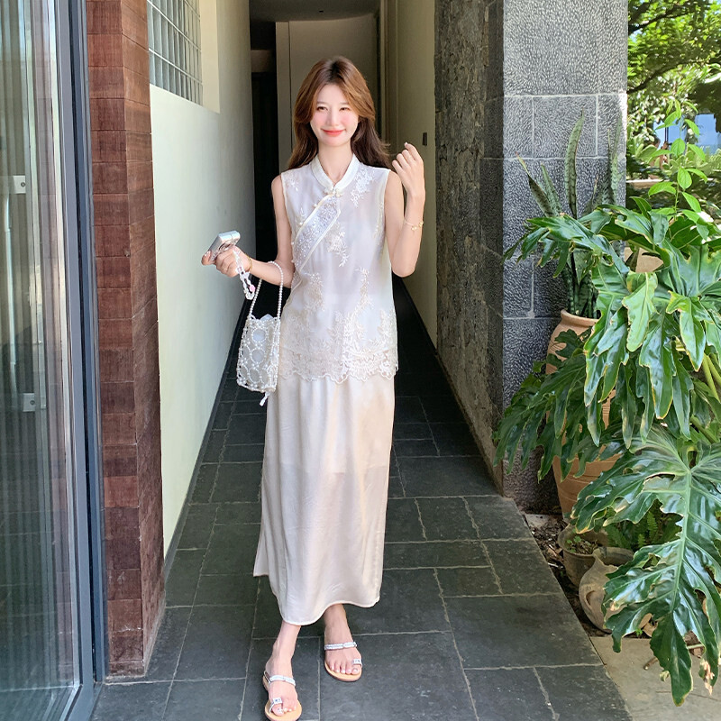 新中式重工蕾丝国风两件套汉服阔腿裤白色刺绣
