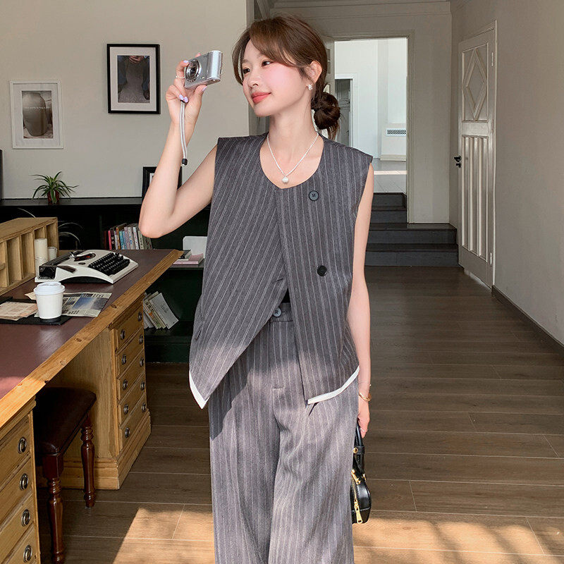 新货条纹无袖西装两件套休闲秋季2026年夏季女装工装套装