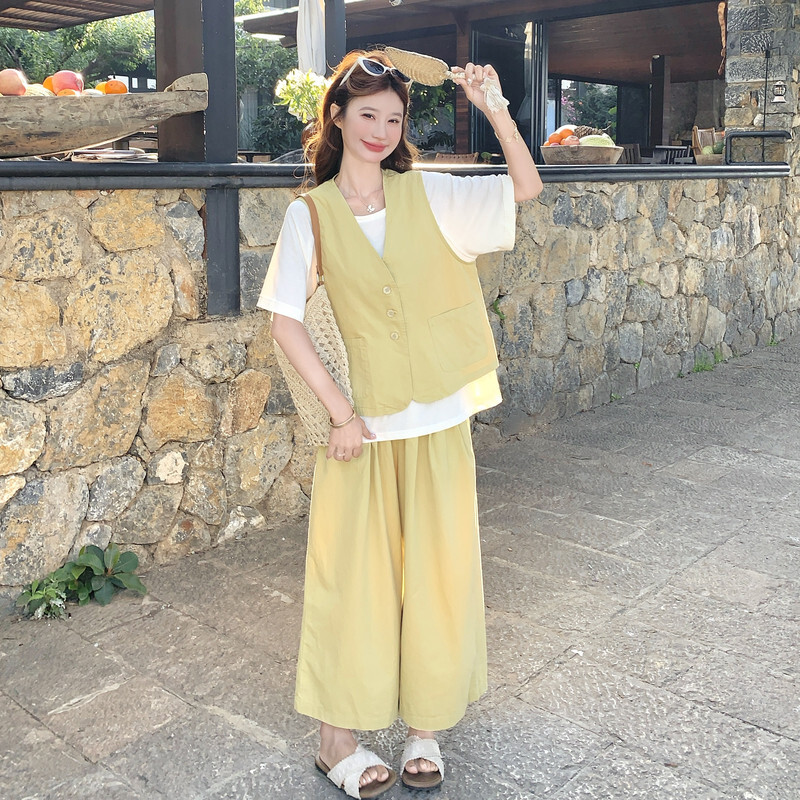 三件套时尚套装夏季黄色女装高品质时尚休闲风T恤马甲配阔腿裤