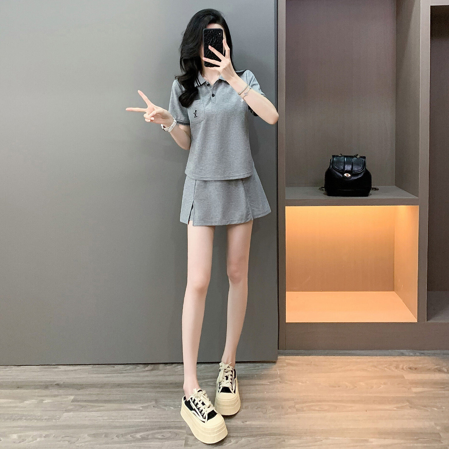 网红新款爆款时尚套装裙女款修身显瘦刺绣小马短袖上衣裤裙两件套