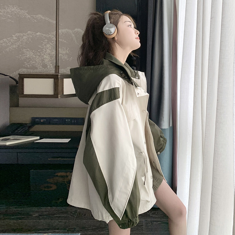 设计白色优质常规款感户外收腰冲锋衣女春秋新款短款小个子外套