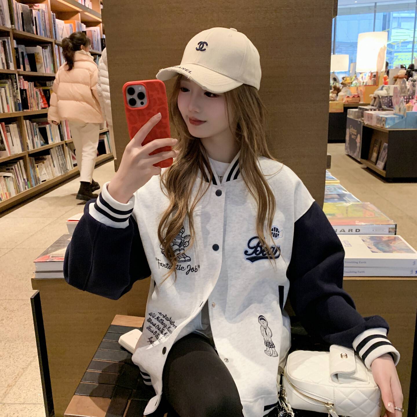 现货棒球服外套女2026春秋新款小个子超火休闲洋气减龄红色短款厚