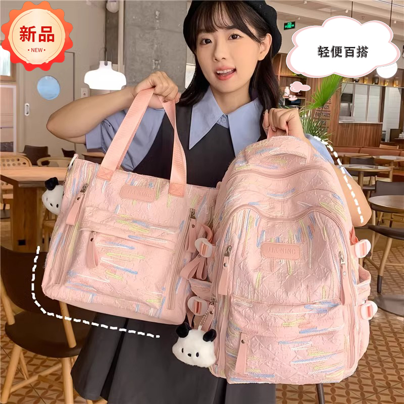 【精品热卖】百搭大容量轻便书包