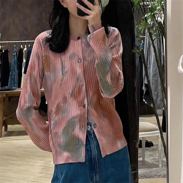 initial单排扣圆领单穿针织衫