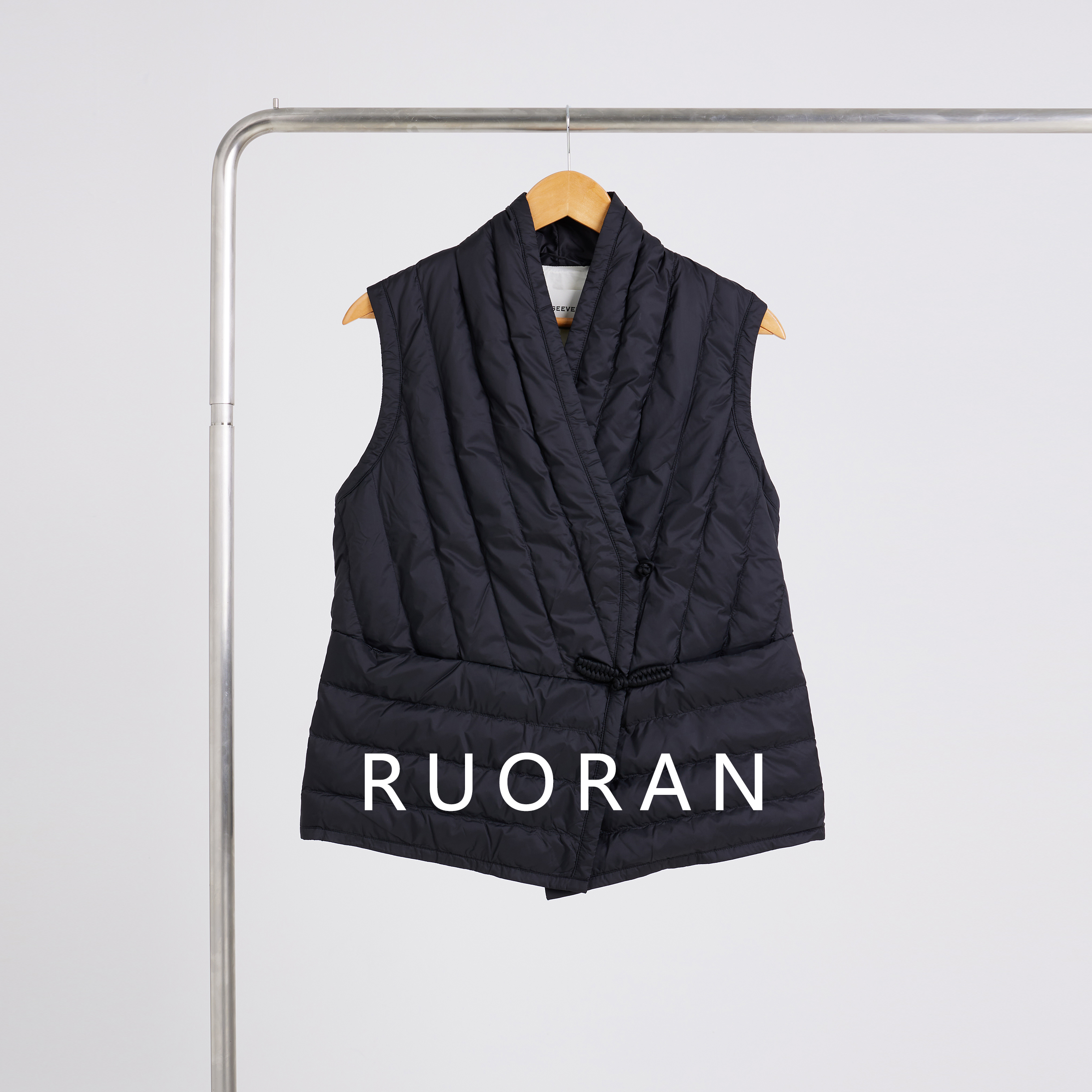 RUORAN 90白鹅绒秋冬新款新中式竖条纹百搭休闲羽绒马甲背心