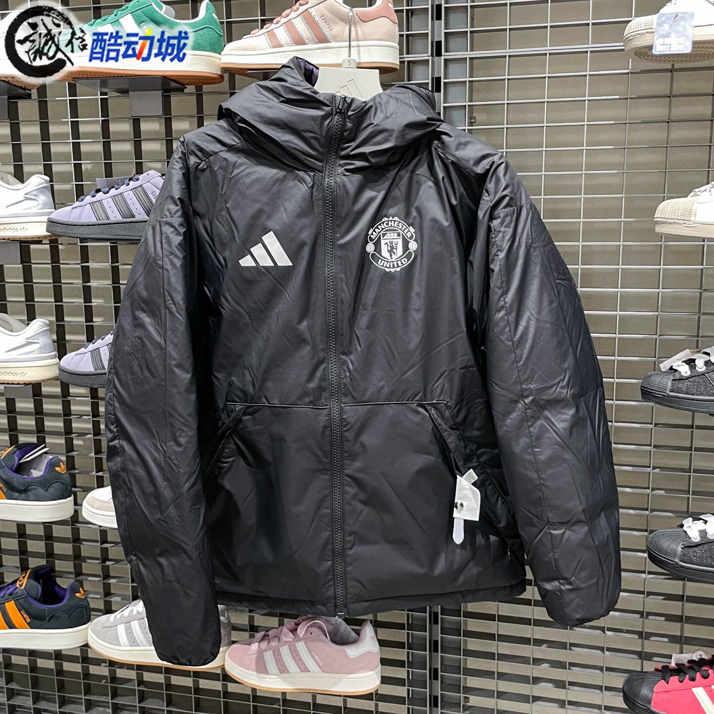 Adidas阿迪达斯男子冬季款曼联足球双面穿600蓬鸭绒羽绒服 JN2890