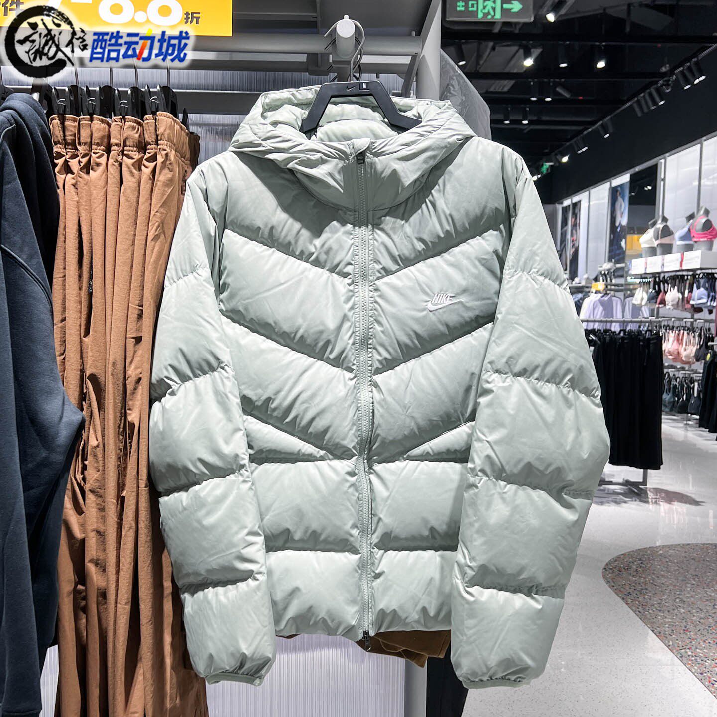 Nike耐克风行者系列男子拒水连帽鸭绒羽绒夹克2025新款HQ7791-370